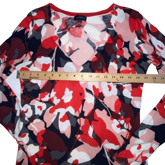 The Limited Floral Multi-Colored V-Neck Knit Lightweight Top - Women’s Small - Picture 3 of 11